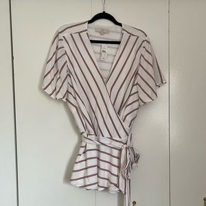 NWT Loft wrap shirt white w gray & red stripes extra long belt. Sz 22